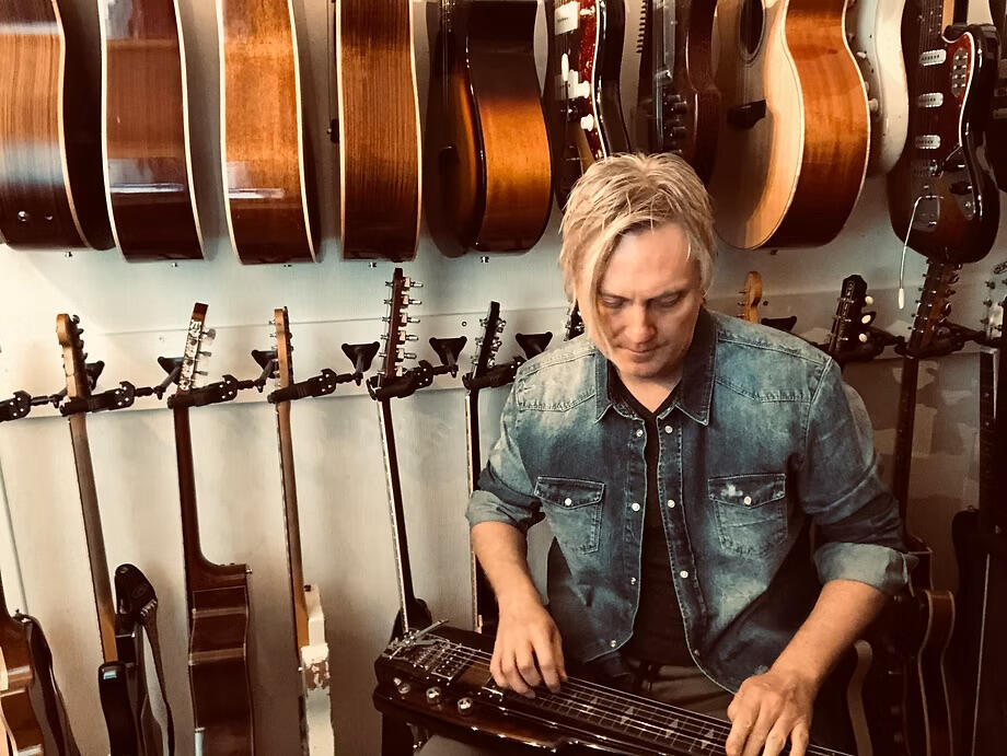 Lap steel recording